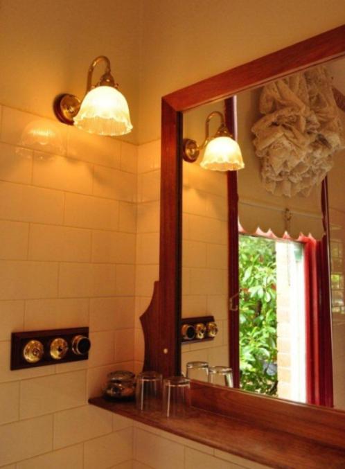 ออมิสตันเฮาส์ Bed & Breakfast สตรอน ห้อง รูปภาพ